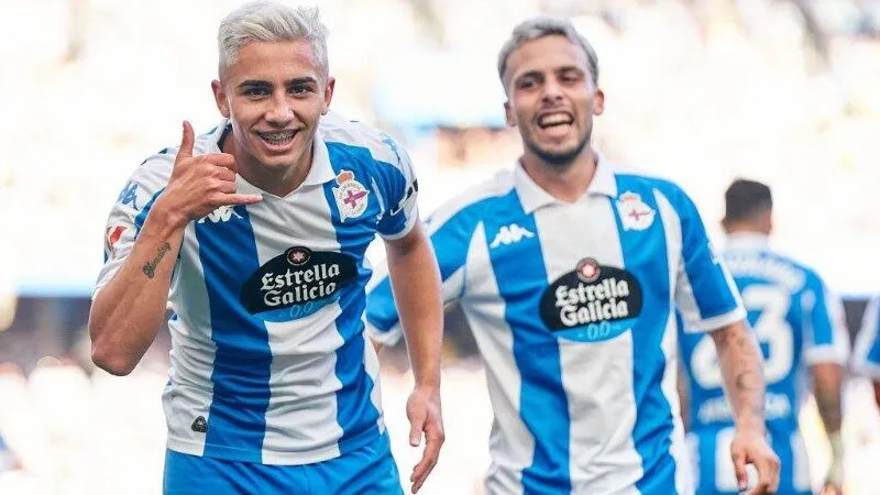 Deportivo gặp khó trước Elche