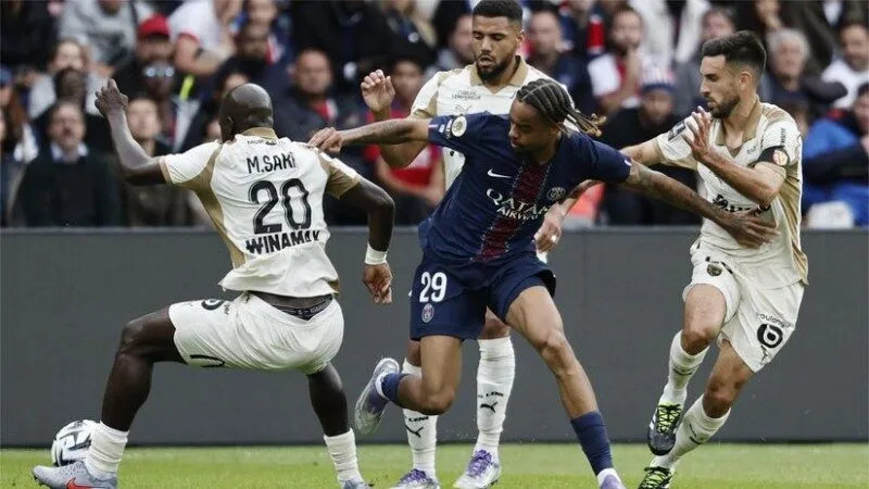 Lens đủ sức gây sốc cho PSG