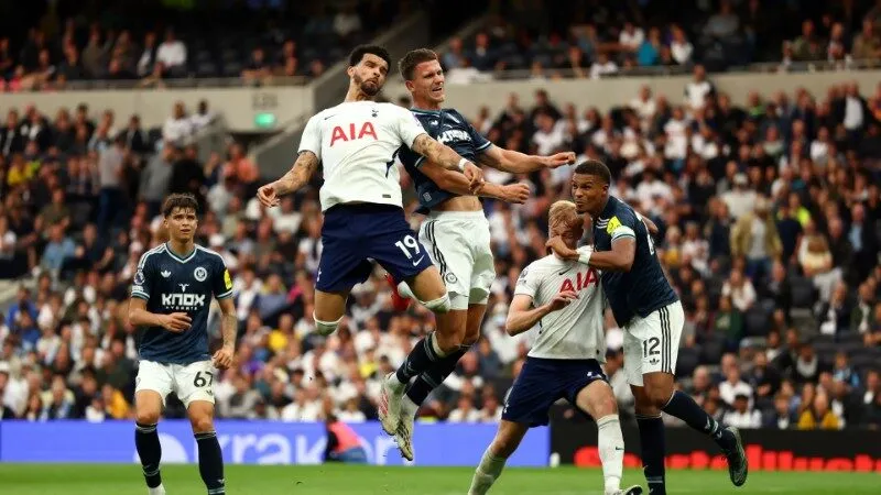Nottingham nguy cơ nhận thất bại trước Tottenham